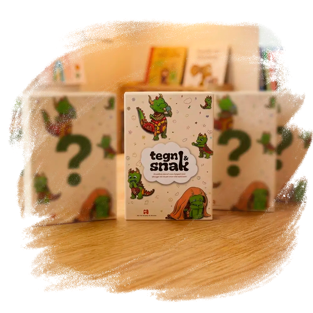 Et billede af produktet Tegn og Snak, som er omringet af lignende produkter med et spørgsmålstegn på. Det symboliserer muligheden for at hjælpe virksomheden med at vælge, hvilke nye versioner der skal udvikles af produktet 